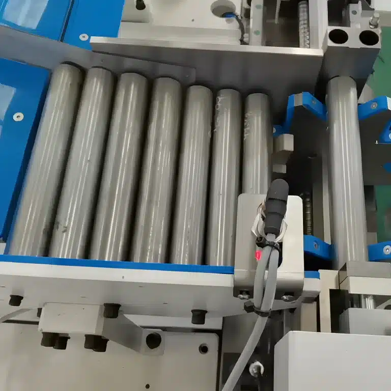 多工位长度检测机